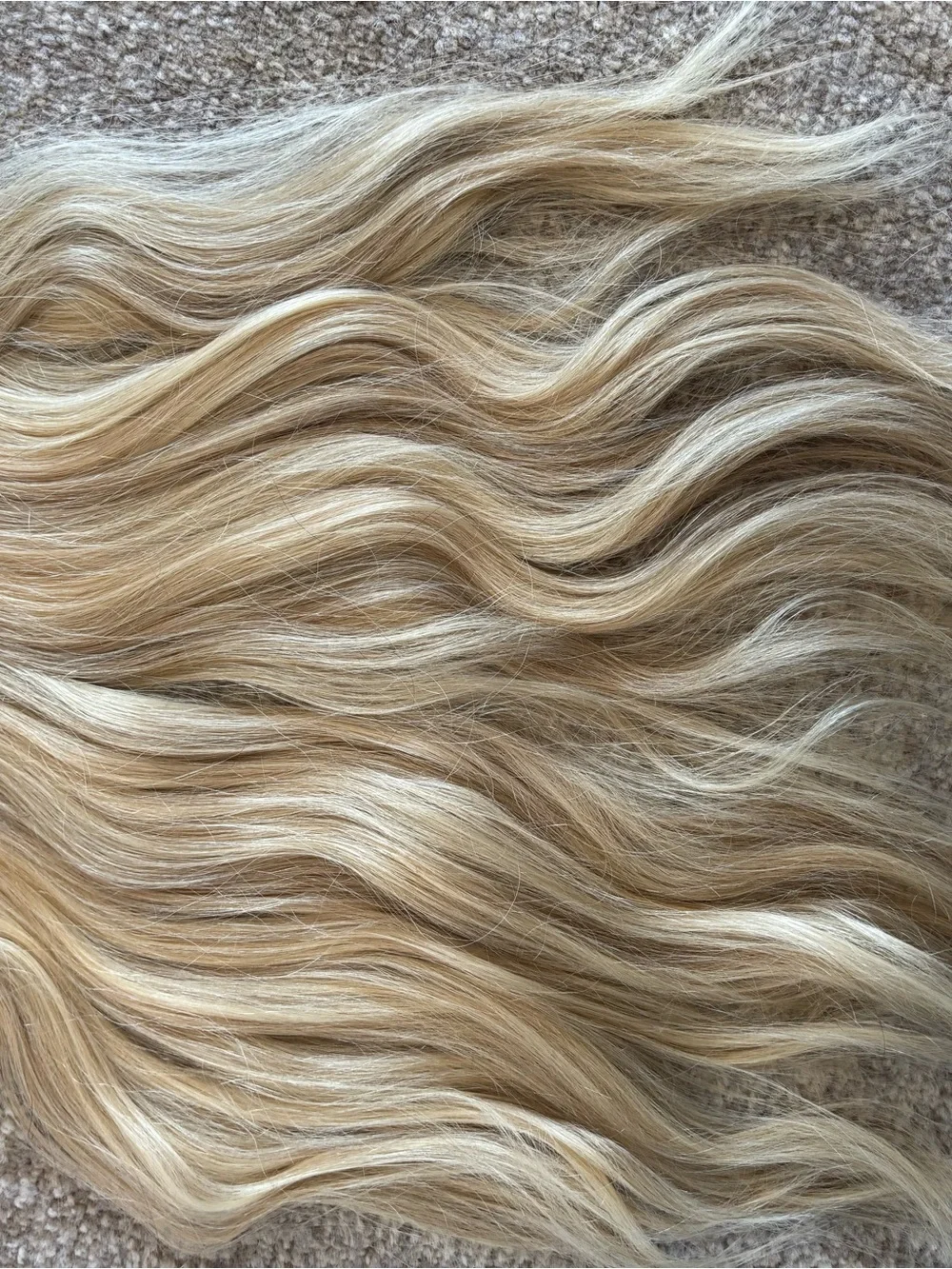 18/20” Seamless Blonde Halo for Volume and Coverage